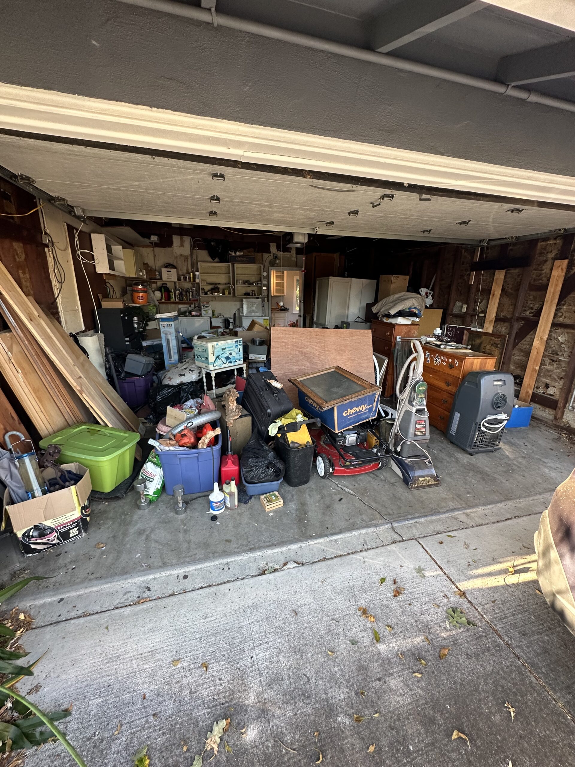 Storage Unit Cleanout Service In Aloha